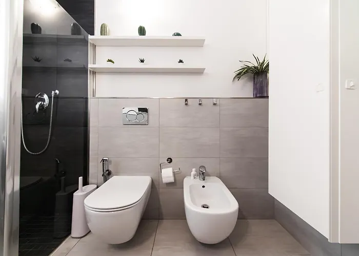 아파트 Nettuno - Private Garden In Center 볼로냐