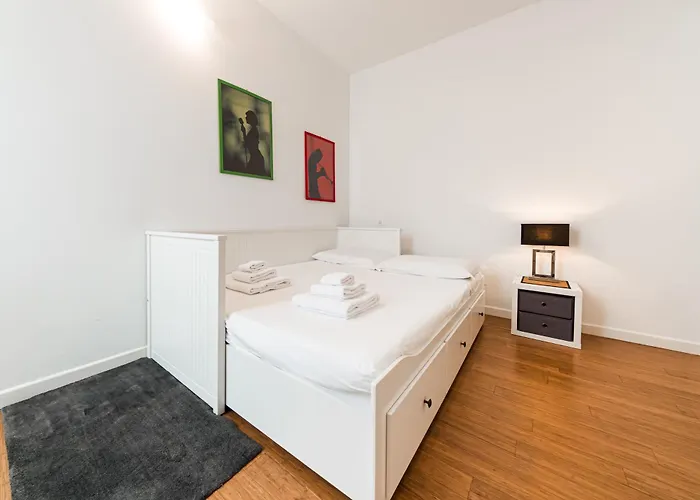 Nettuno - Private Garden In Center *