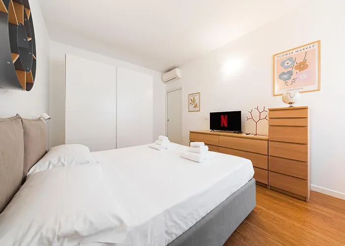 Nettuno - Private Garden In Center