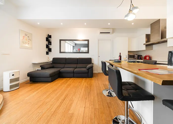 Nettuno - Private Garden In Center * 볼로냐