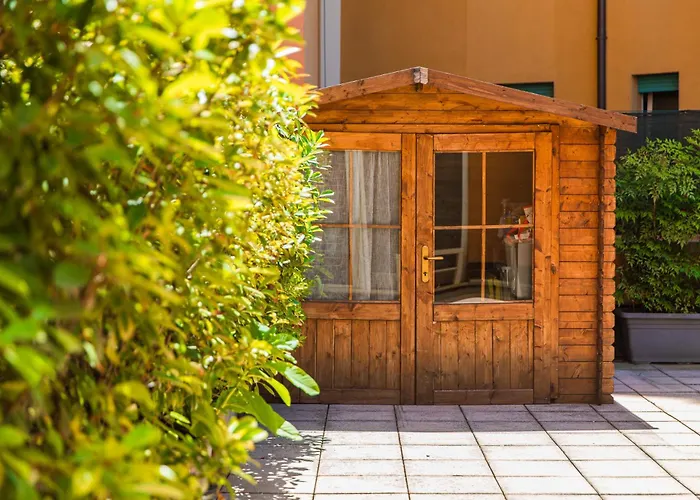 Nettuno - Private Garden In Center 볼로냐