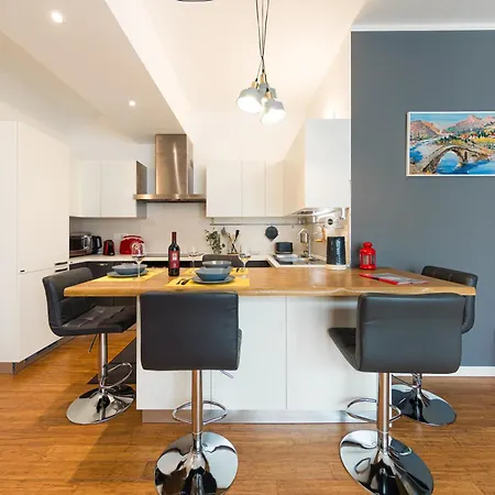 Nettuno - Private Garden In Center *