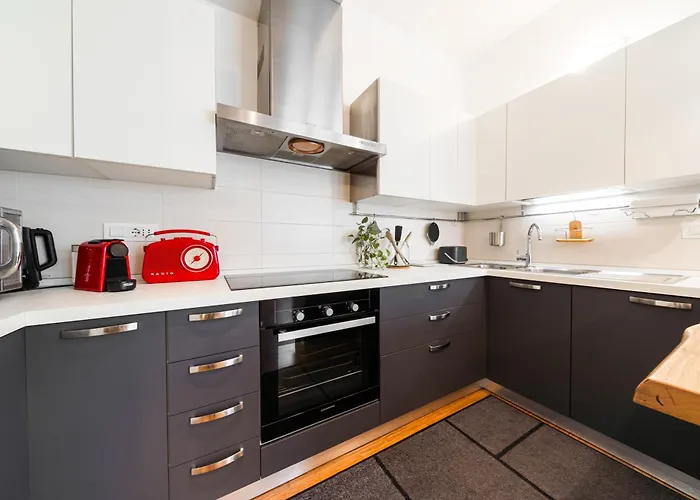 Nettuno - Private Garden In Center شقة بولونيا