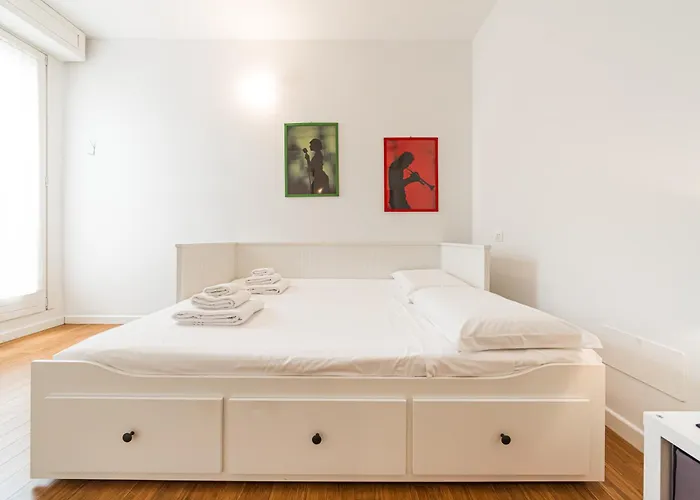 Nettuno - Private Garden In Center *