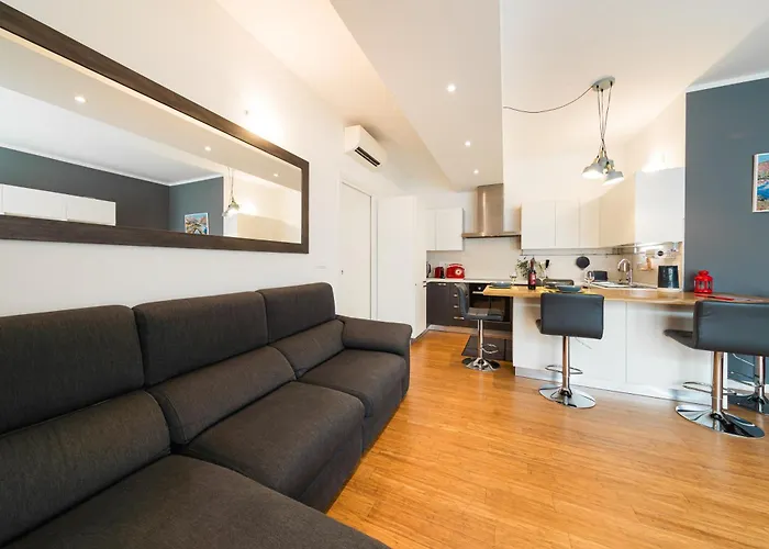 Nettuno - Private Garden In Center شقة بولونيا