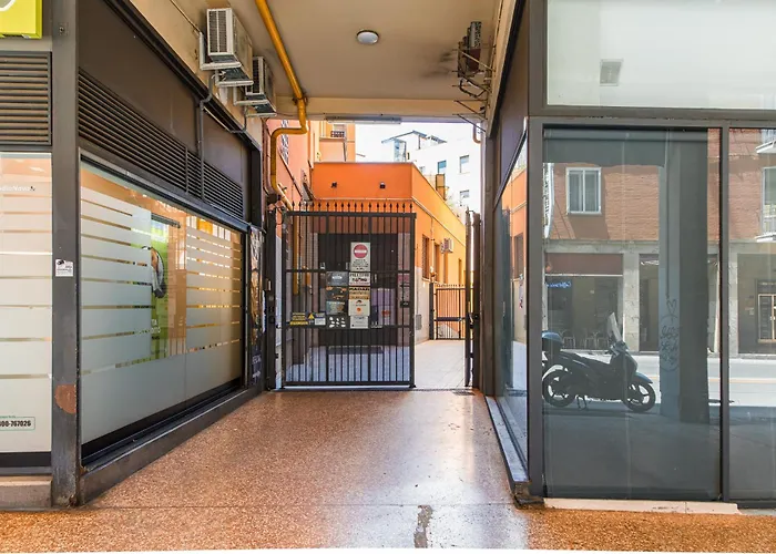 Nettuno - Private Garden In Center شقة بولونيا